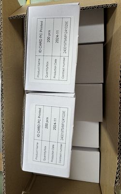 Folha laminada de policarbonato à prova de umidade sem revestimento de cola em ambos os lados para a superfície