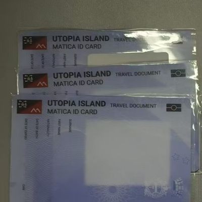 Folha laminada de policarbonato à prova de umidade sem revestimento de cola em ambos os lados para a superfície