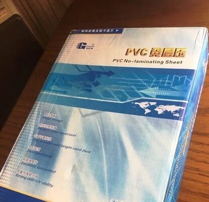 Folha não laminada de PVC e PET com resistência ao calor de 130°C a 160°C para impressão a laser e jato de tinta para a indústria de cartões de plástico