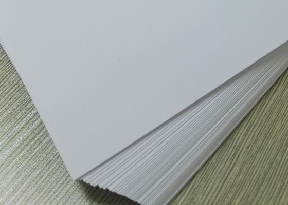 Escolha o branco da folha imprimível do núcleo do Pvc/a cor comuns tomados partido branco da ceia