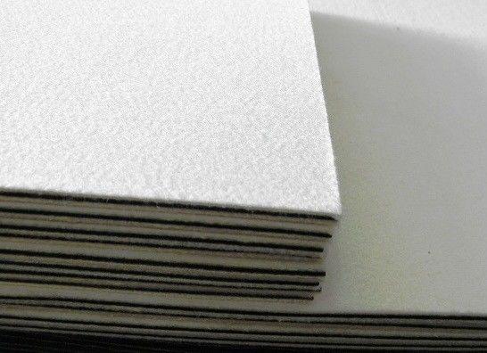 Adesão laminada da almofada 80 N/Mm de feltro coxim de lã para o processo quente da imprensa