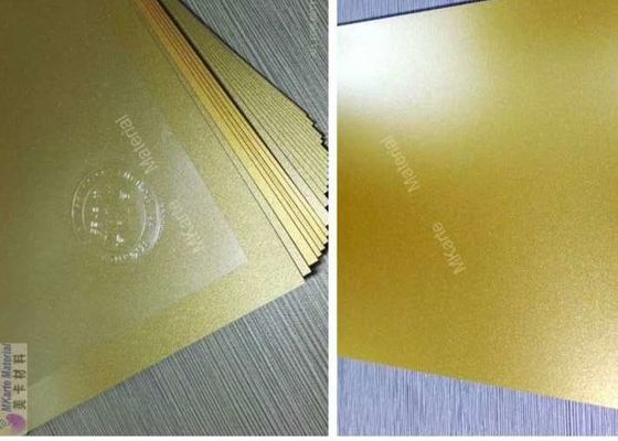 Cor Digital do ouro que imprime folhas do PVC para a laminação plástica do cartão
