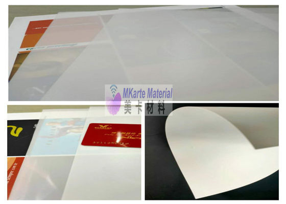 O policarbonato feito sob encomenda branco transparente cobre o material seguro novo
