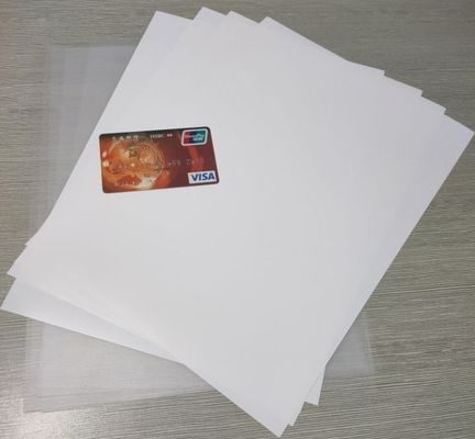 Painéis brancos personalizados do policarbonato da espessura para a produção da folha do EMBUTIMENTO