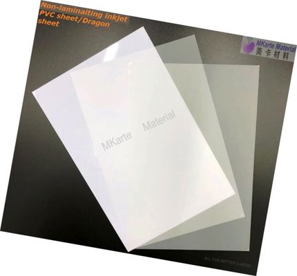 Folha não de estratificação do PVC do Inkjet de 0.58mm com as 2 folhas da cópia mais 1 folha média do núcleo