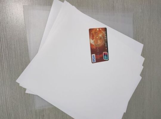 Anti folha plástica transparente estática de Petg para o cartão da carteira de habilitação