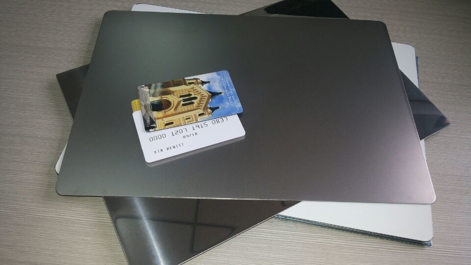 Placa de aço de estratificação inoxidável do material plástico lustroso alto do cartão do revestimento do espelho para a laminação
