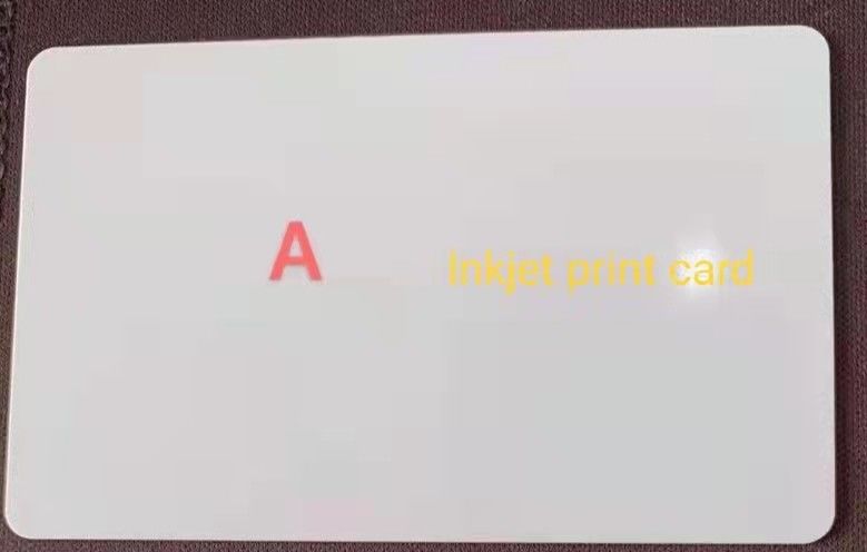 Impressão térmica de cartão em branco em PVC Cartão em branco Cr80 54*85.6mm Para produção de cartão