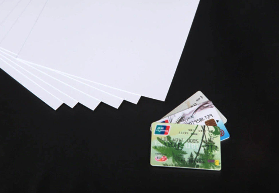 Material transparente A4 PC A escolha perfeita para produtos de cartão de identificação de policarbonato