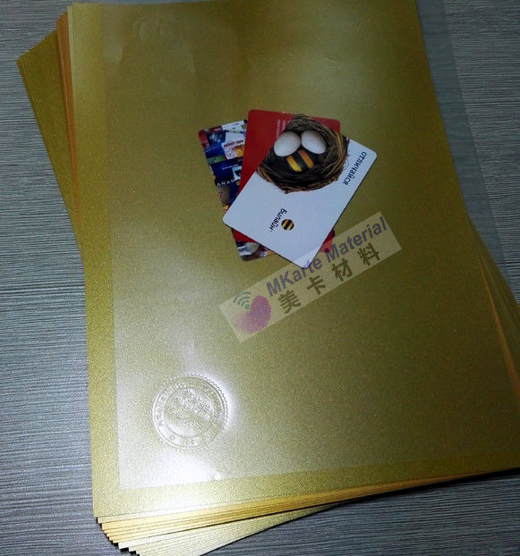 Folha dourada personalizada A3 do Pvc do tamanho A4 com superfície bonita da cor do ouro